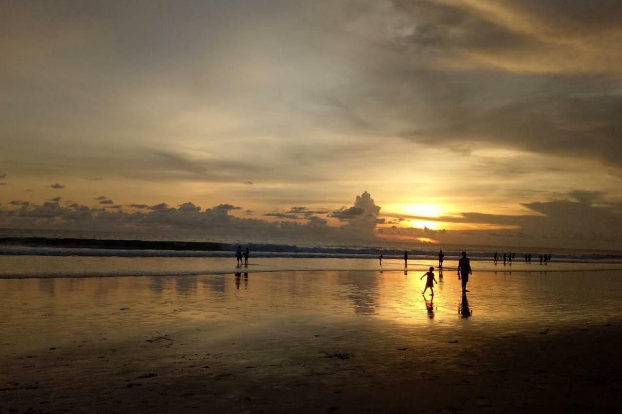 Koolkost Near Sunset Road Seminyak - Minimum Stay 30 Nights Ngoại thất bức ảnh
